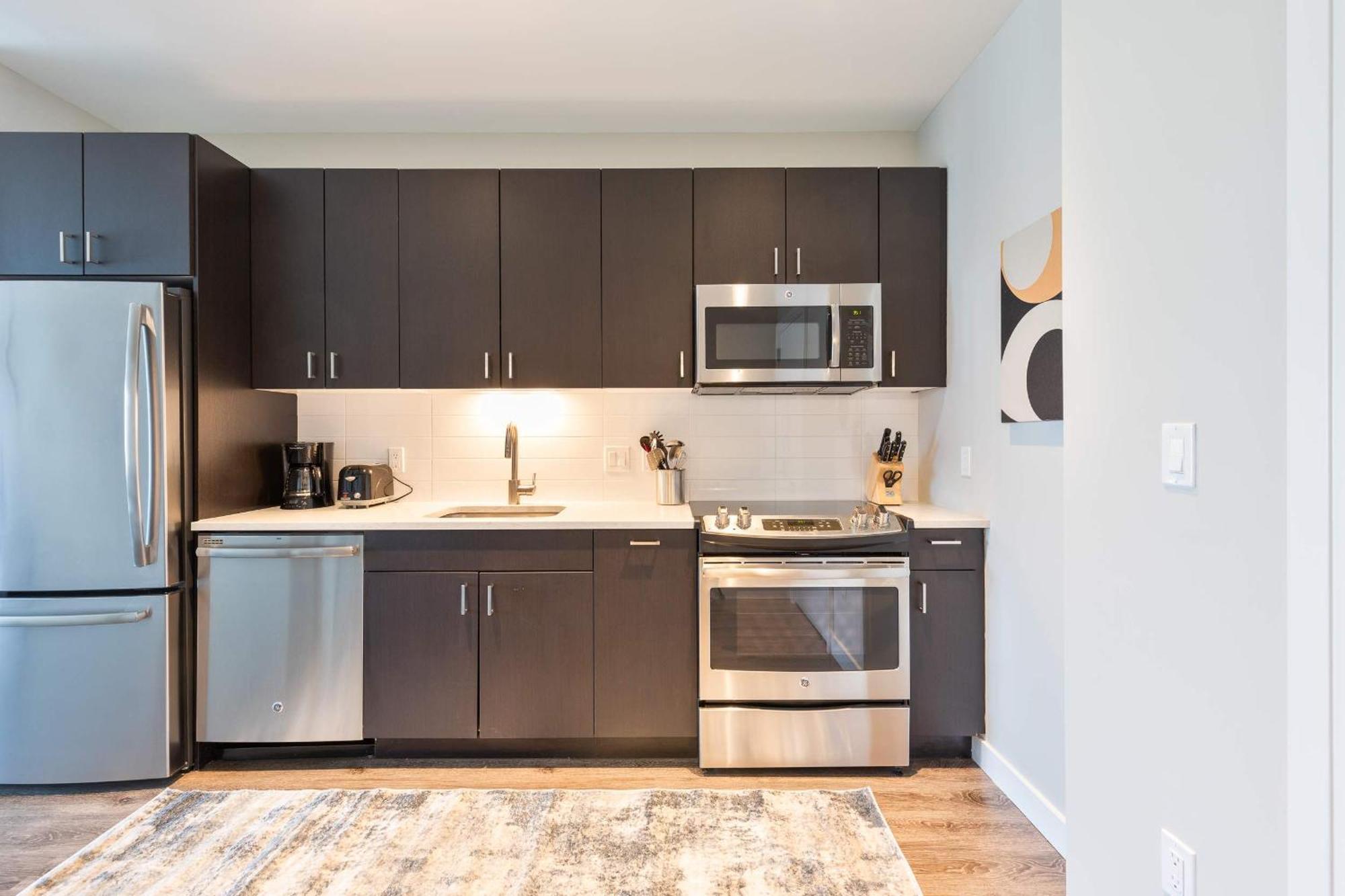 Luxury In Heart Of Seaport